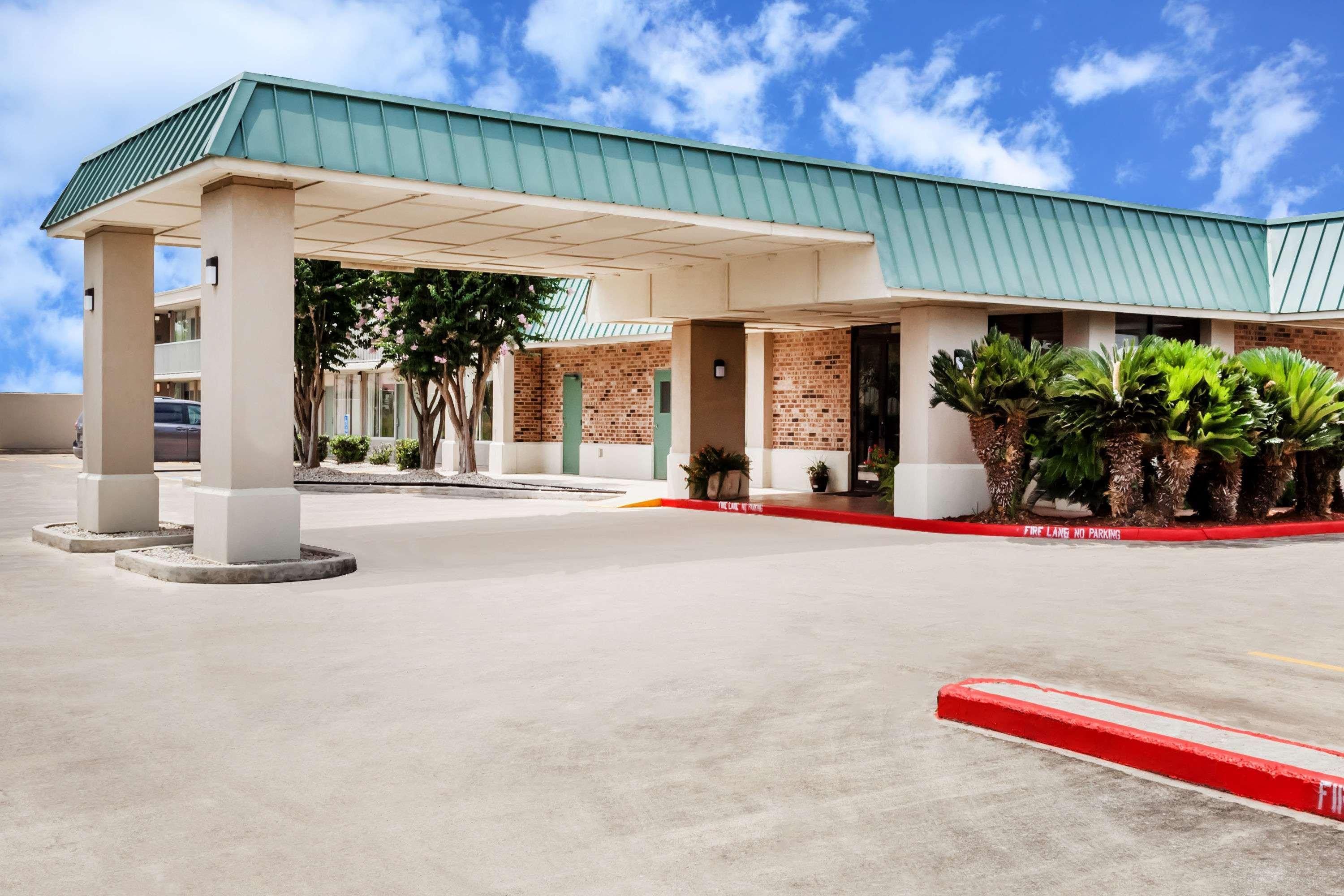 Motel Days By Wyndham Tx 2*
